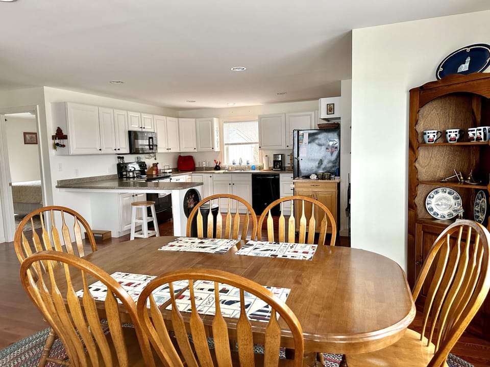 Open concept kitchen and dining room