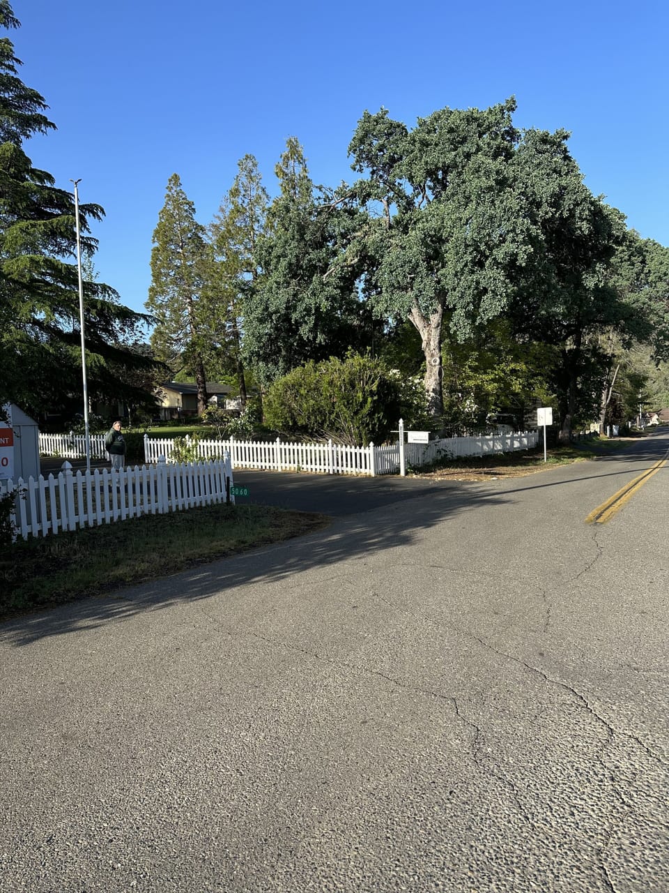 Driveway to Robin’s Nest just a few minutes off of Hwy 140 to Yosemite.