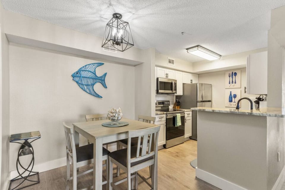 Gather, dine, and make memories! This inviting dining space is perfect for shared meals and great conversations.