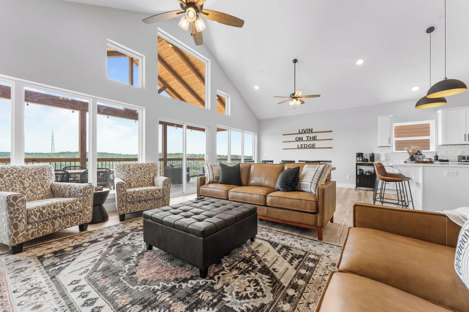 This open floor plan is great for spending quality time together.