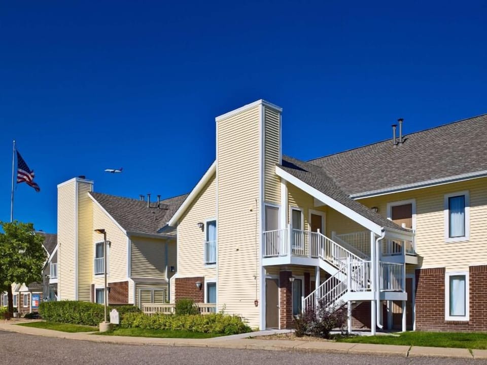 Arrive with ease at this bright, welcoming exterior.