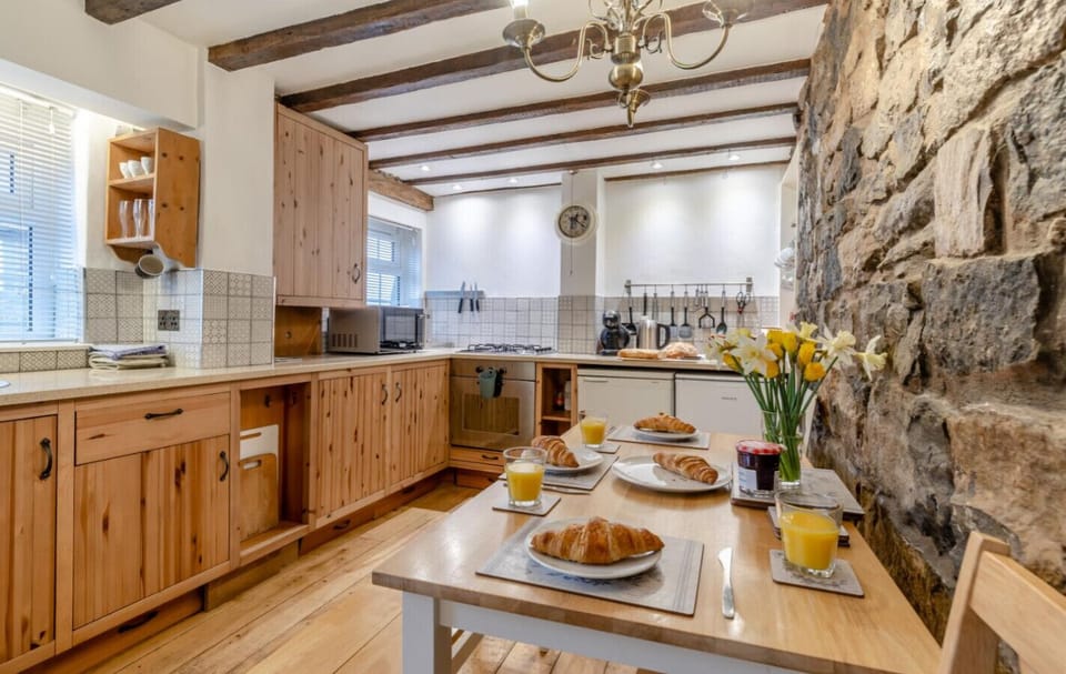 Kitchen and dinging area