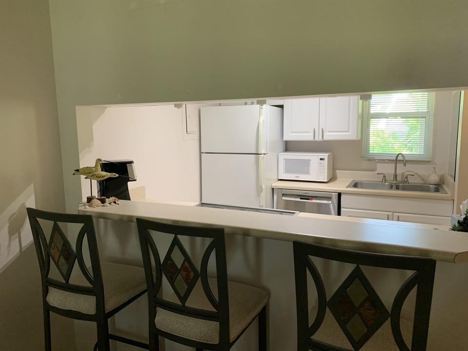 BAR AREA