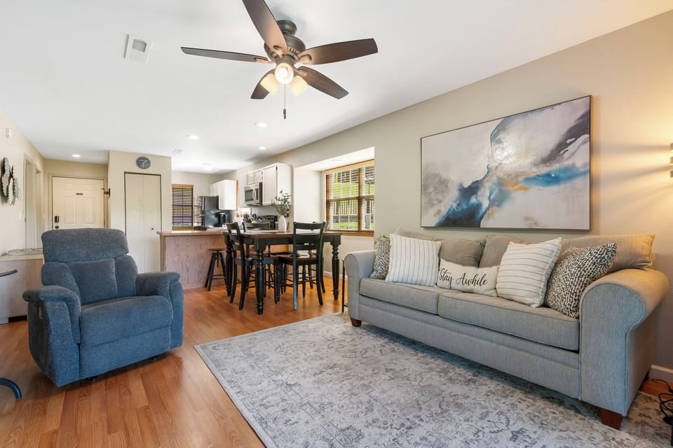 Living room with pull out couch and recliner