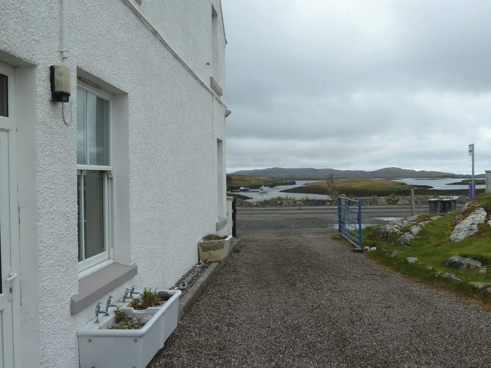 Outdoor area | The Studio, Lochmaddy