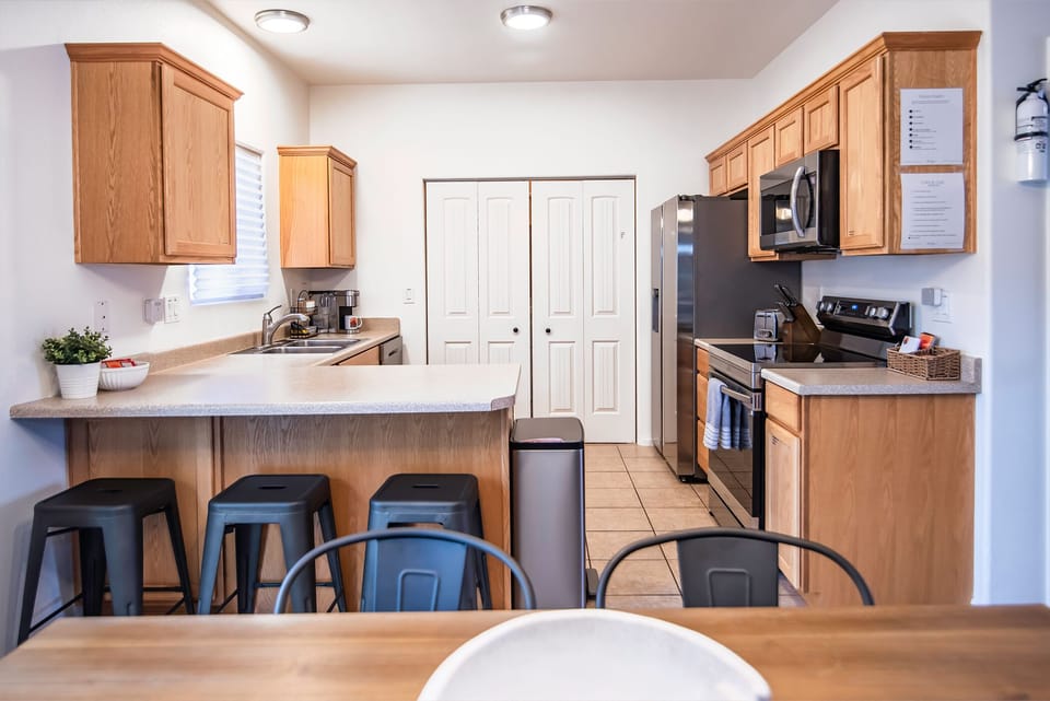 Kanab Casita Vacation Rental in Kanab Utah - Kitchen 3