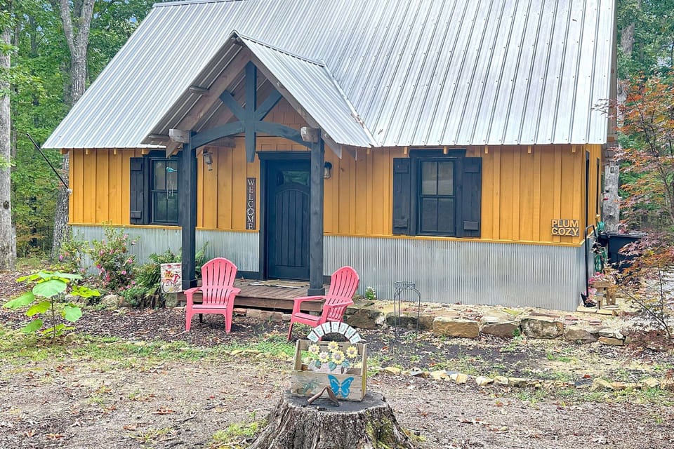 Welcome to Plum Cozy Cabin