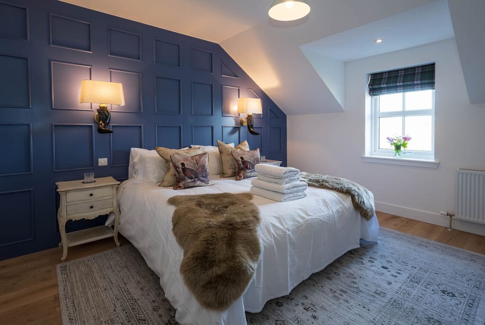 Kipney Farmhouse bedroom - twin or double
