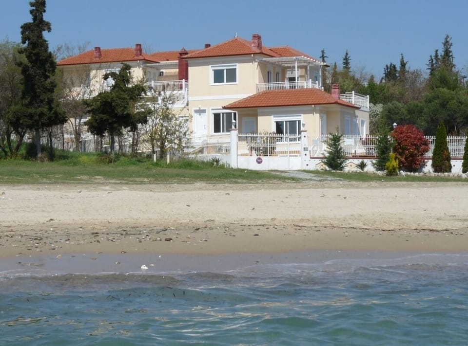 GeoMare Holiday Homes