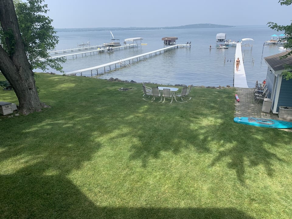 Private gently sloping lakefront 