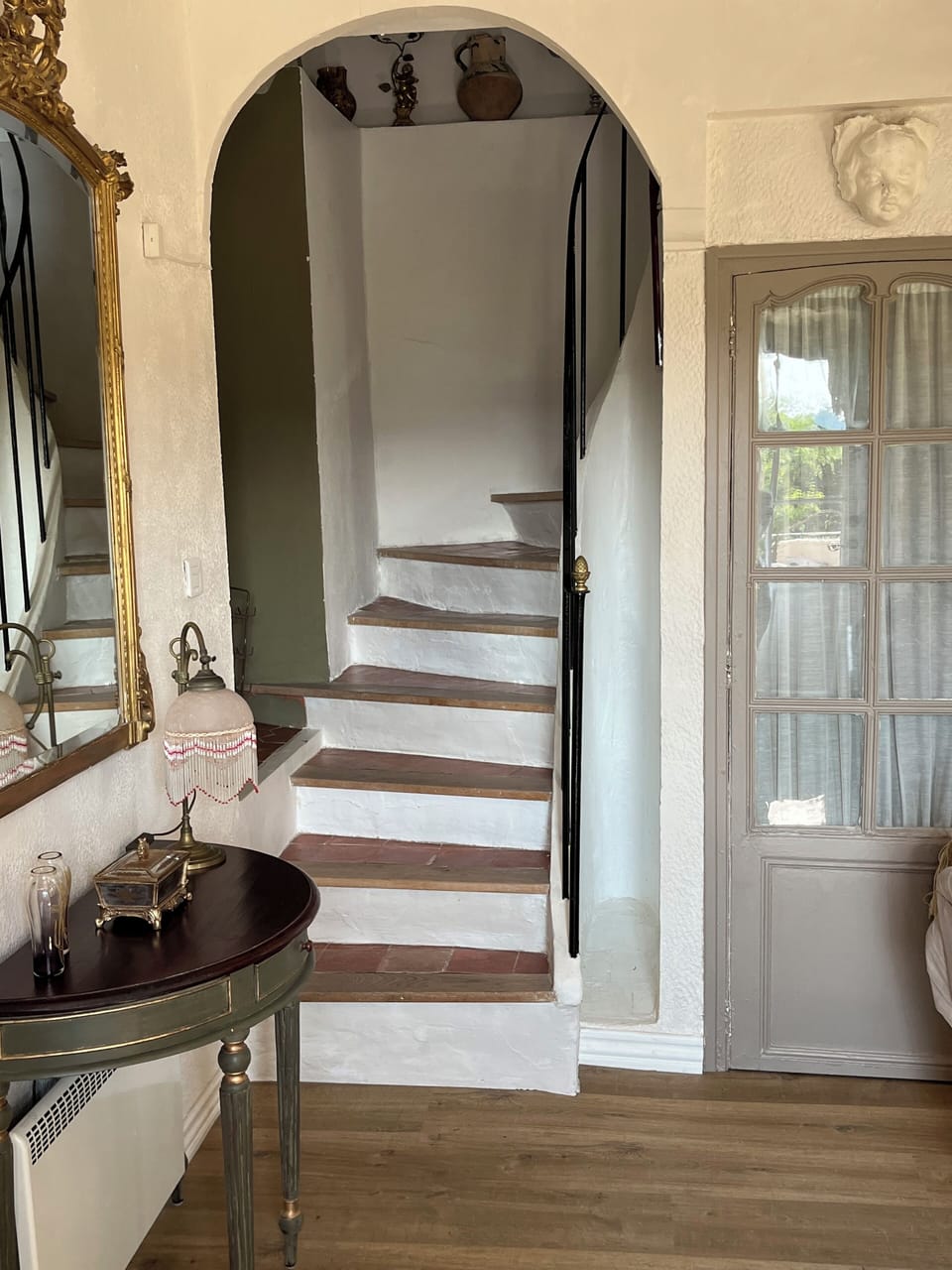 Stairway with large under stairs cupboard 