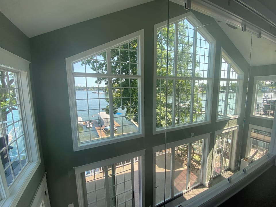 The over 180 degree views from the Master Bedroom are stunning 