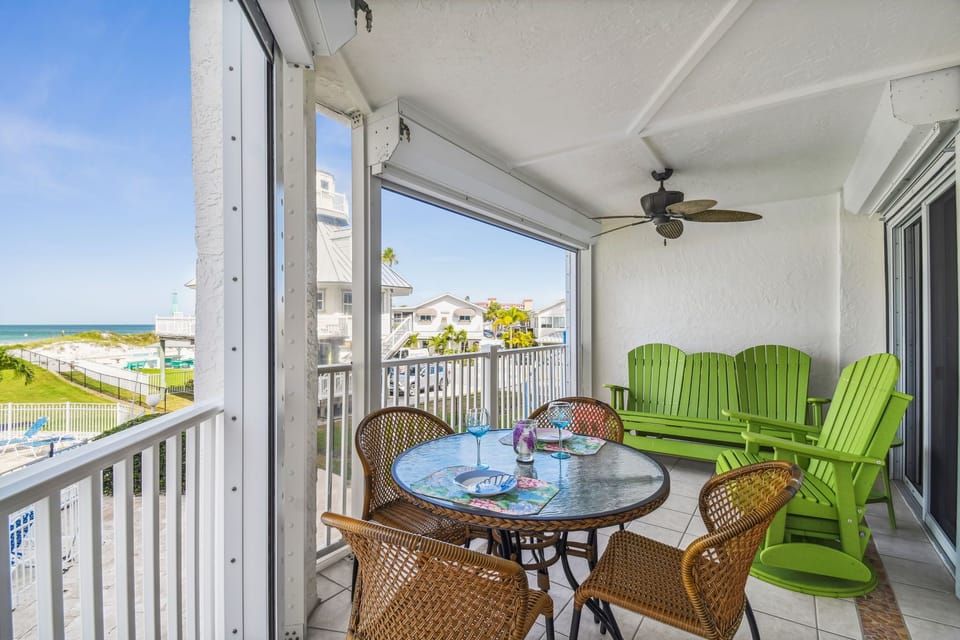 Ample outdoor seating