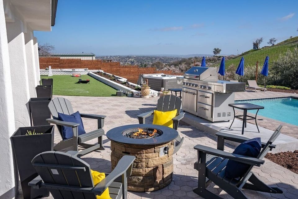 gas fire pit with seating & BBq