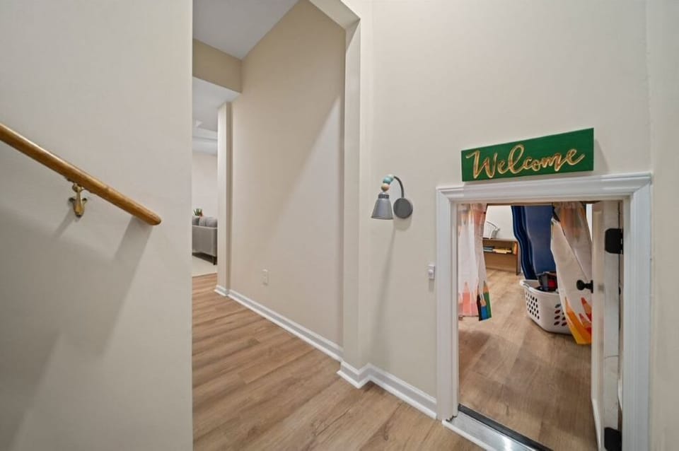 Secret entry into kids playroom 