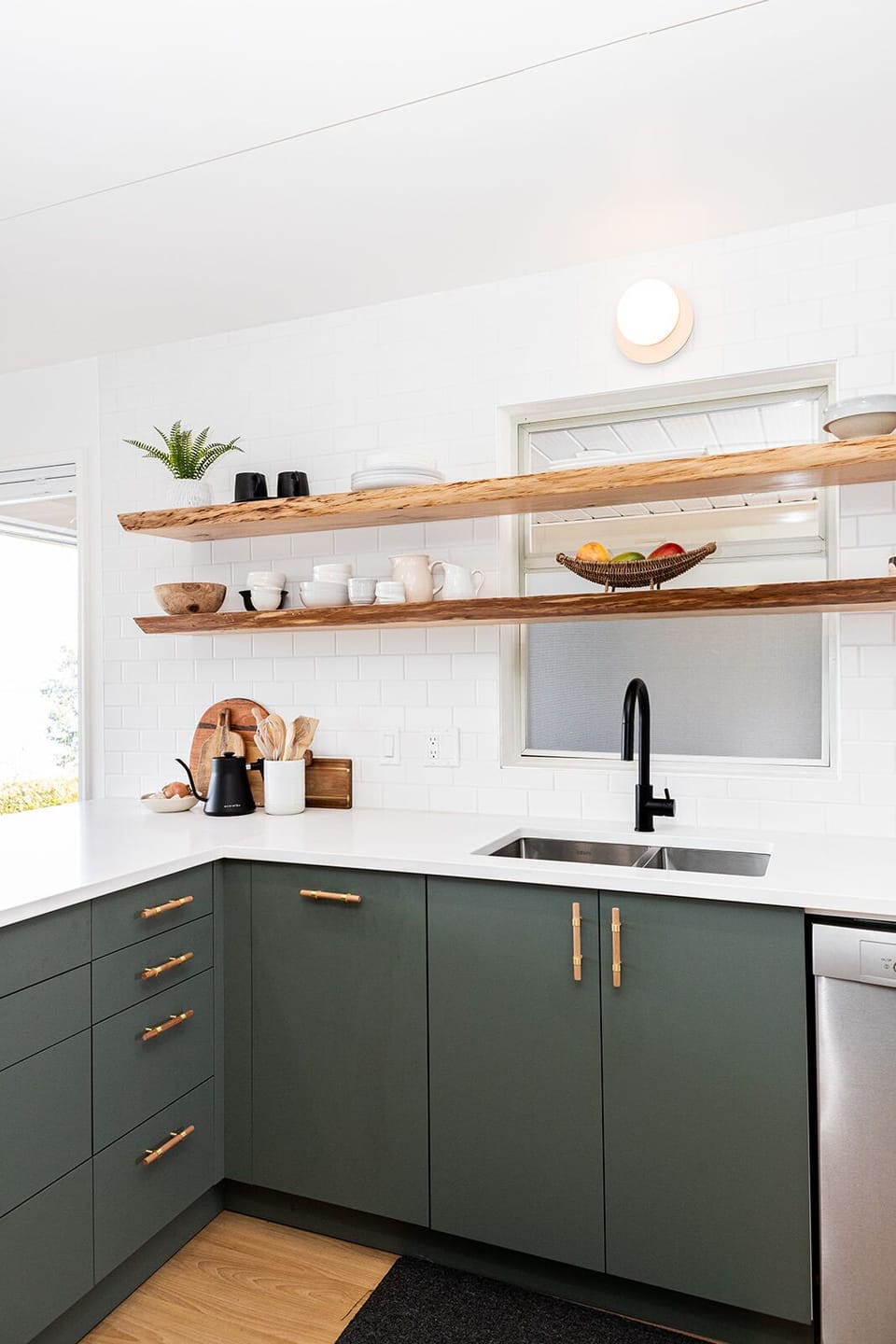 Fully Equip Kitchen
