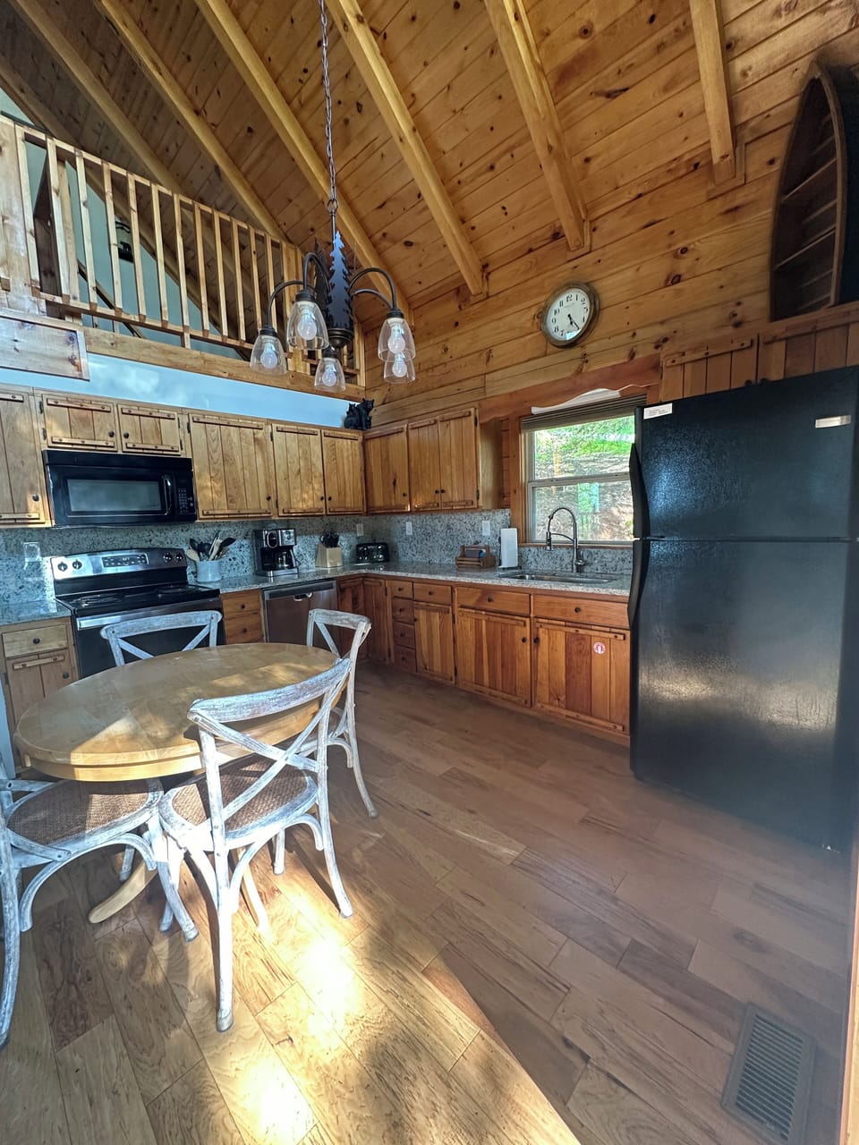 Kitchen/dining area