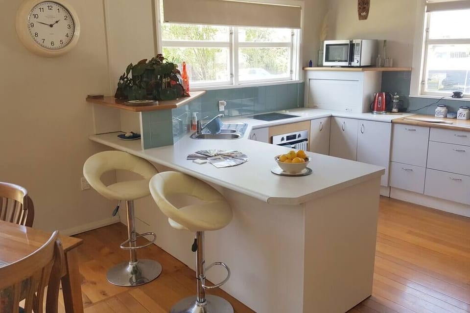 Renovated kitchen with dishwasher and Icemaker