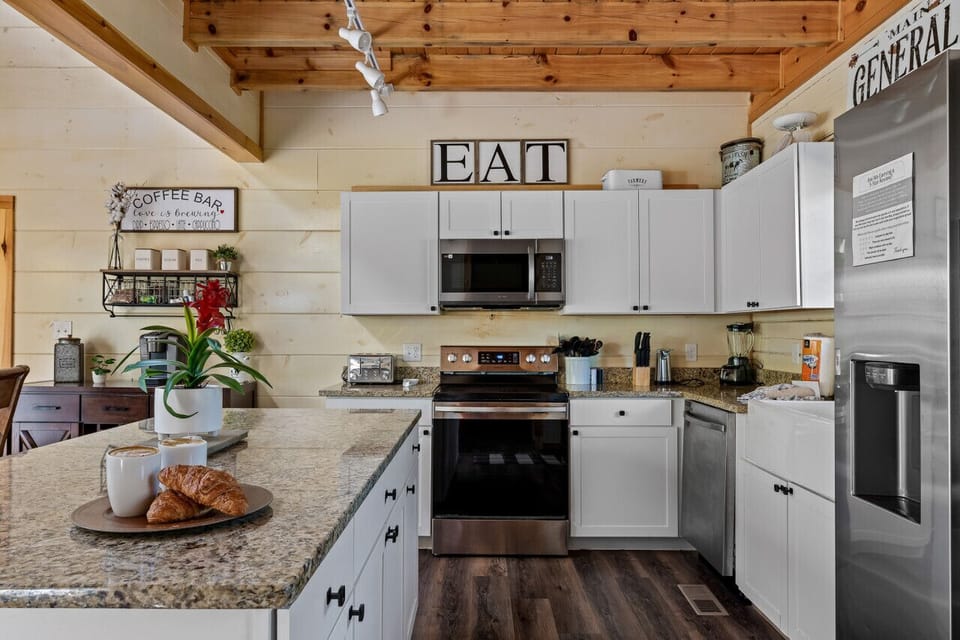 The perfect kitchen for homemade meals and happy moments.