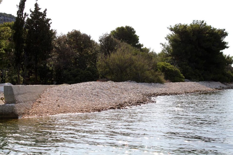 Nearby beaches