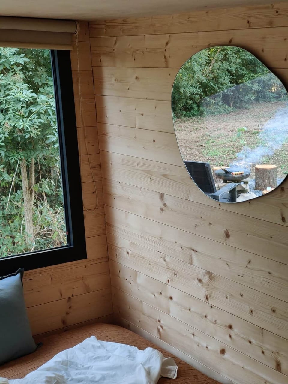 De l'autre côté du miroir.. (1)