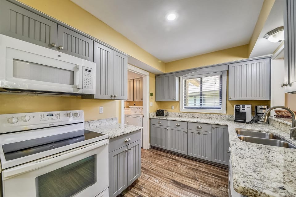 Fully Equipped Kitchen at 15 Fazio
