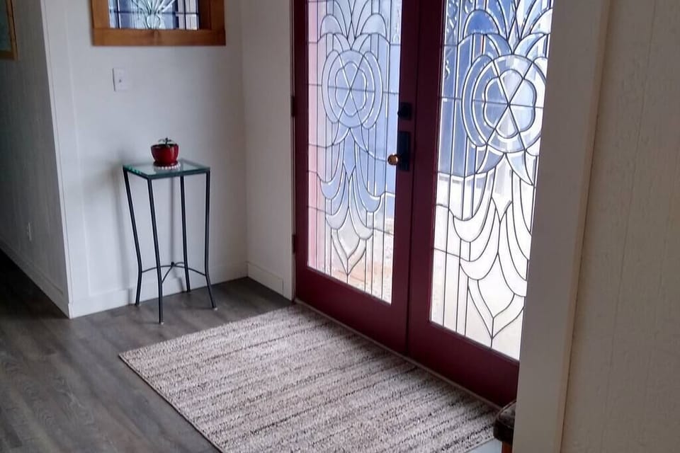 Entry way