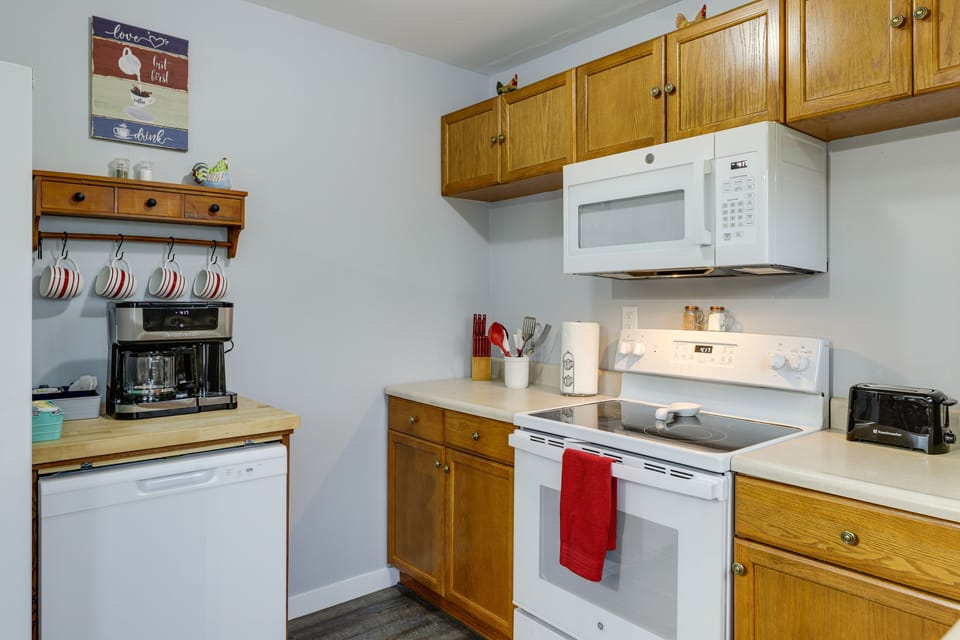 Kitchen | Cooking Basics | Coffee Maker | Microwave | Toaster | Spices