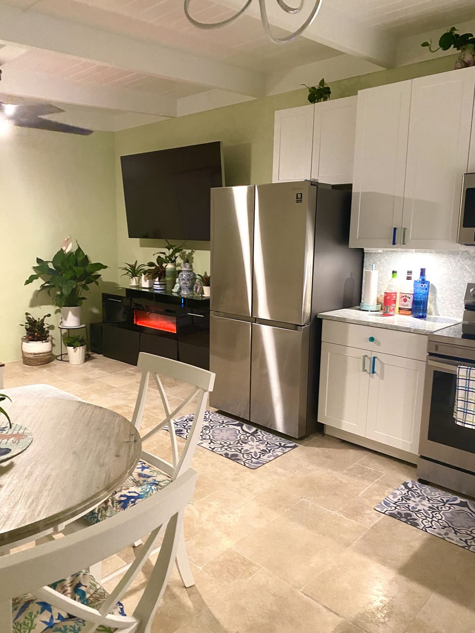Neat and clean, modern amenities, Smart toilet with remote control, spray, air 