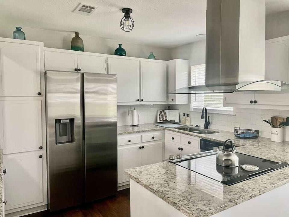Fully stocked kitchen.