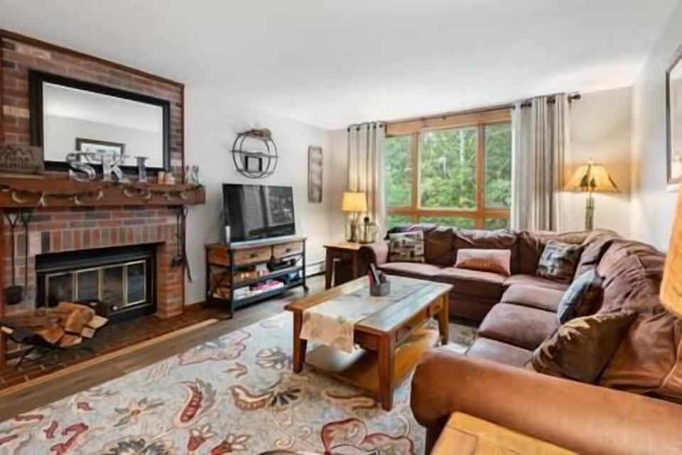 Tv- firestick- dvd- direct tv