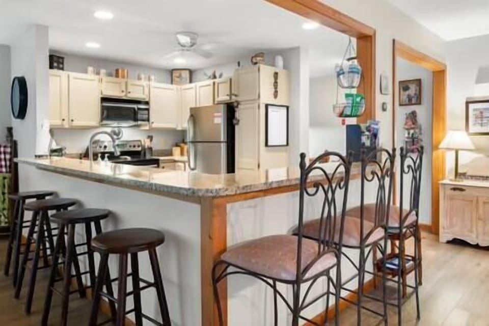 Kitchen area