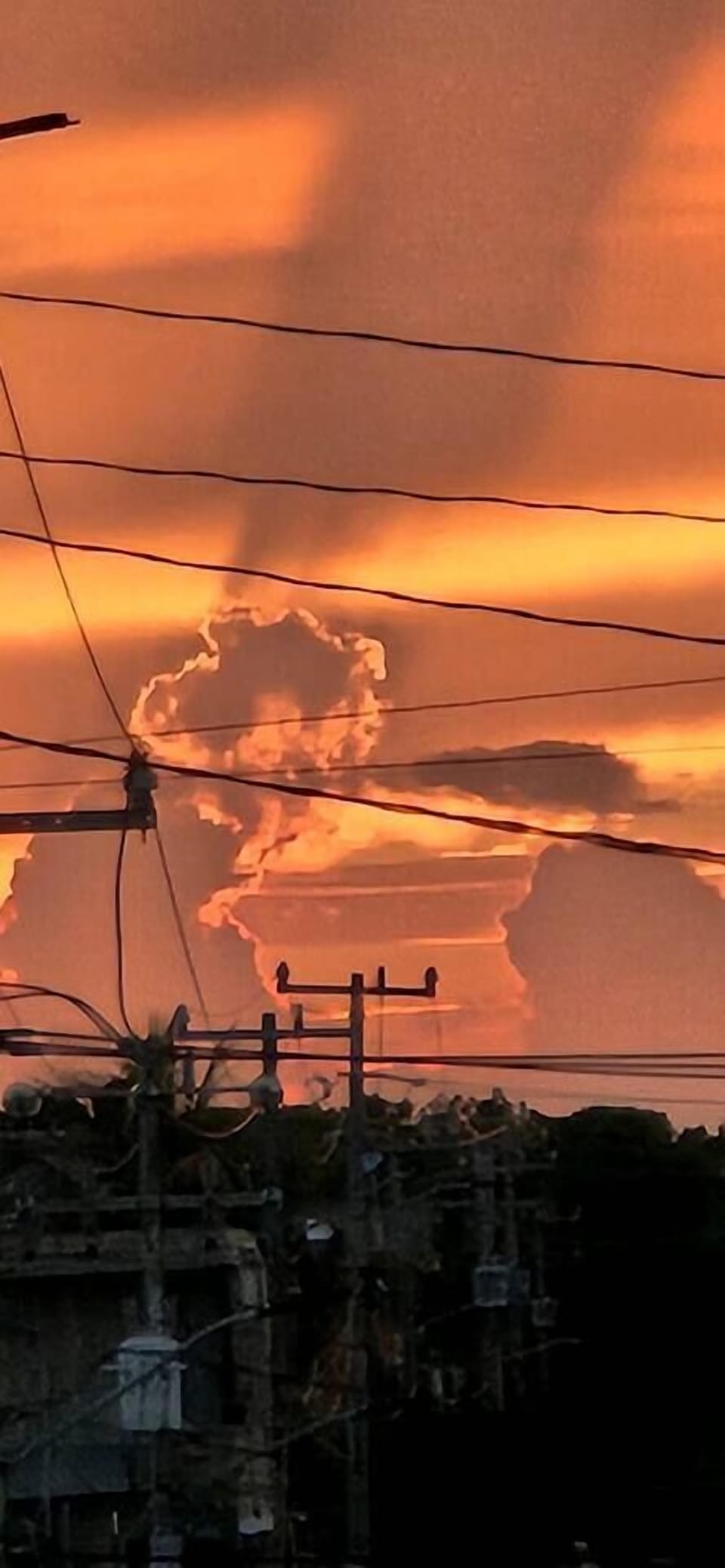 Amazing Sunset in Akumal Pueblo