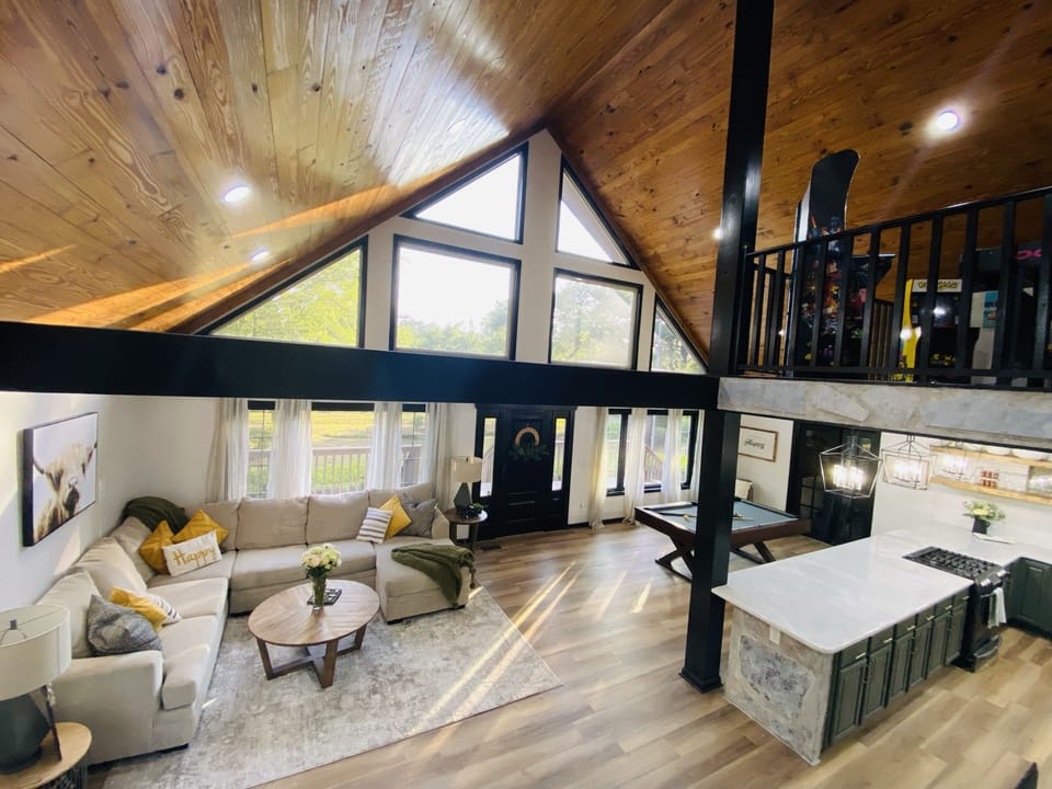 Completely Renovated and decorated! 