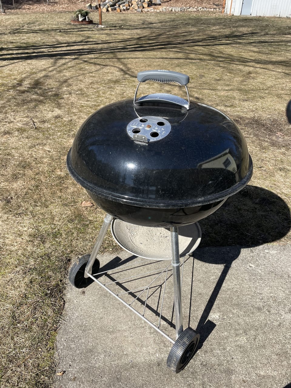 Charcoal grill