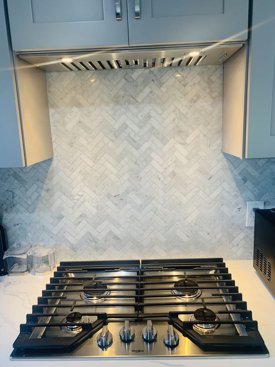 State of the art cooktop and kitchen hood.
