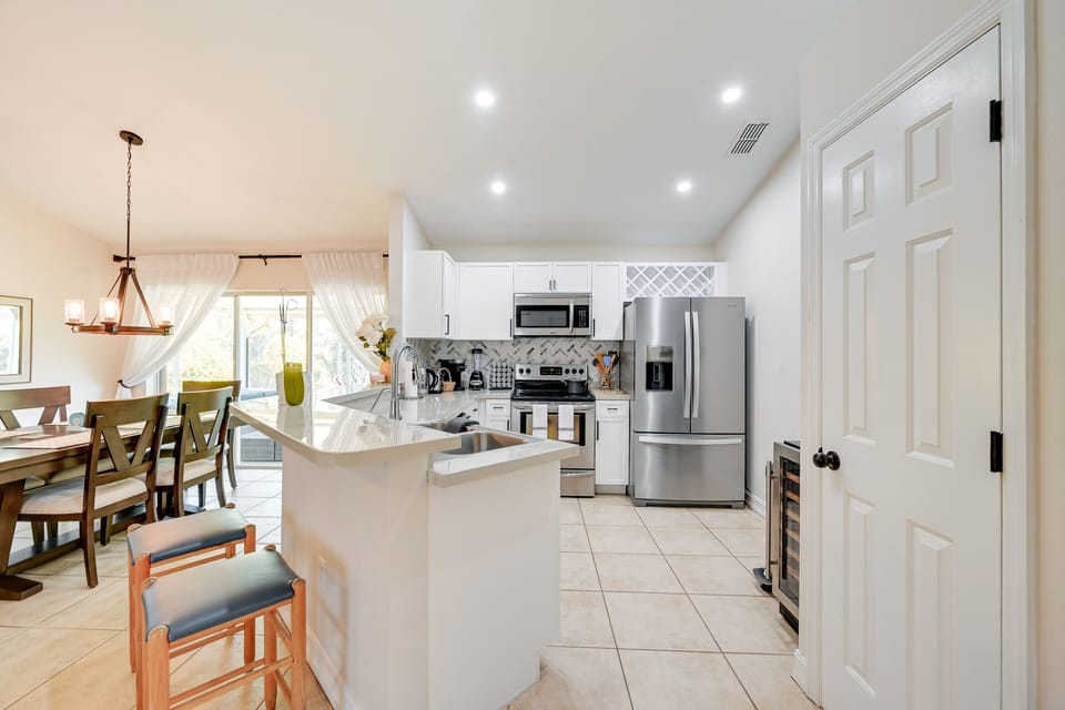 Kitchen | Cooking Basics | Keurig Coffee Maker | Complimentary Spices