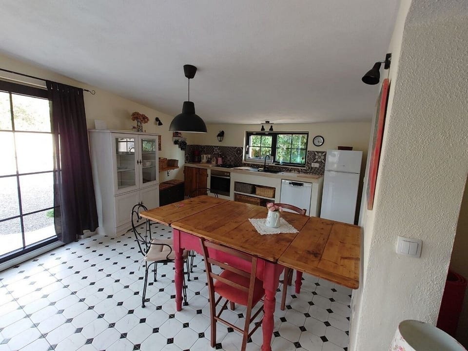Dining room 2