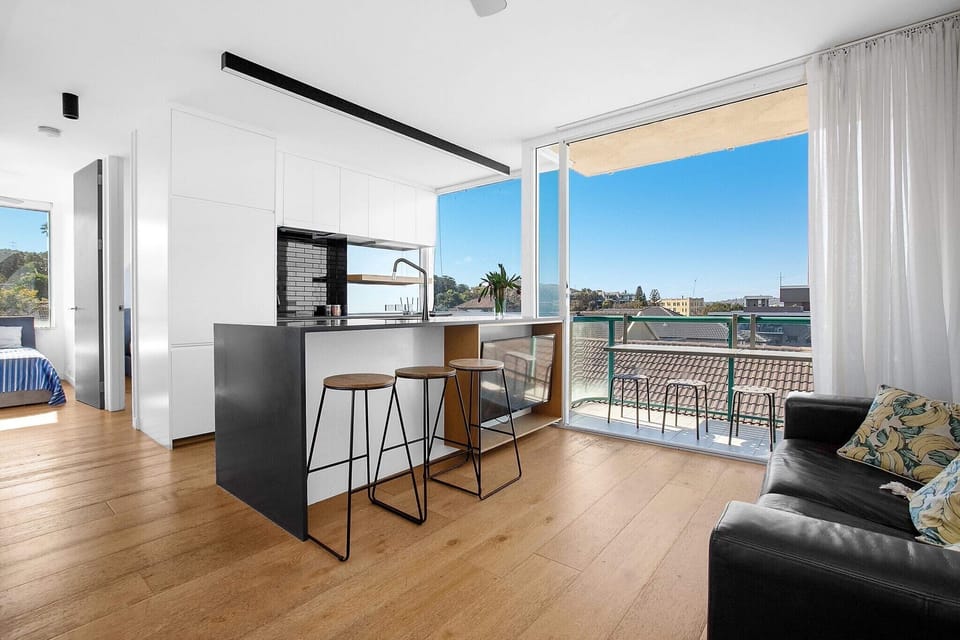 Smart modern kitchen
