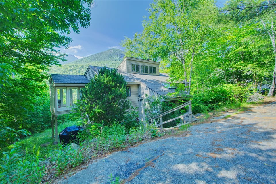 Private Mountain Retreat next to Loon Mountain Resort