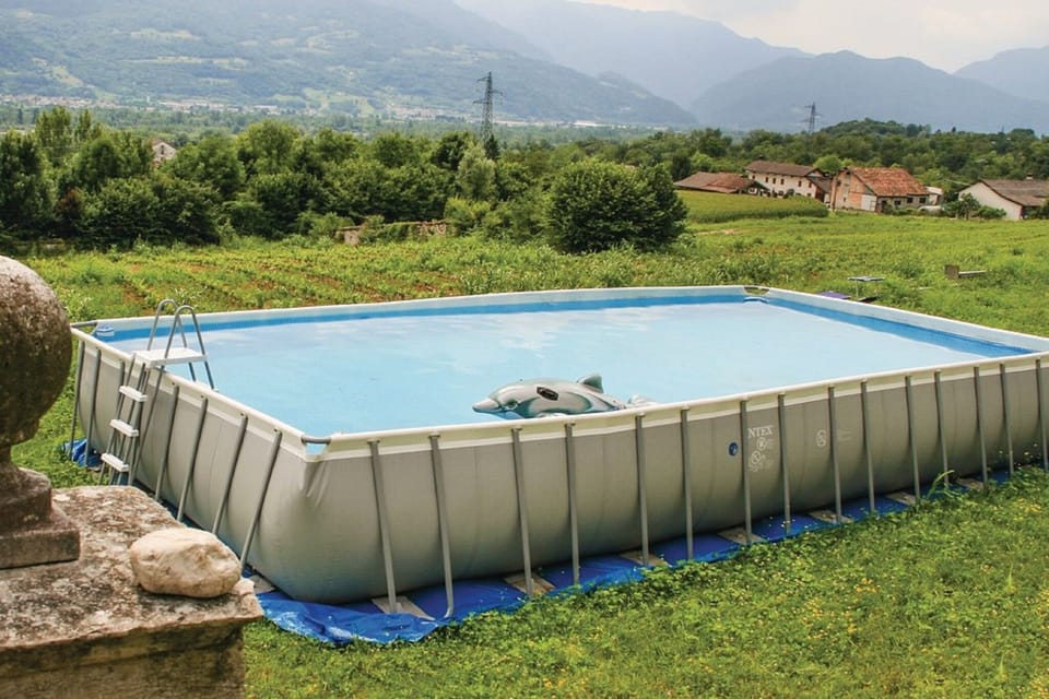 Holiday Home Swimming Pool