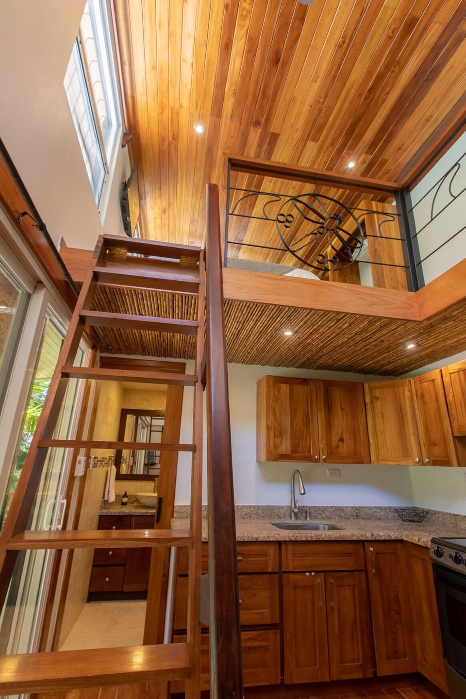 Access to loft bed
