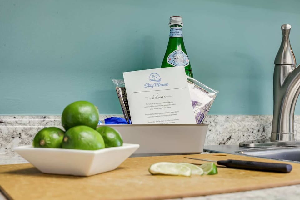 Welcome to your home away from home! Enjoy a personalized experience with complimentary beverages and a warm, thoughtful note from our team. Your comfort is our priority, ensuring a memorable stay from the moment you arrive!