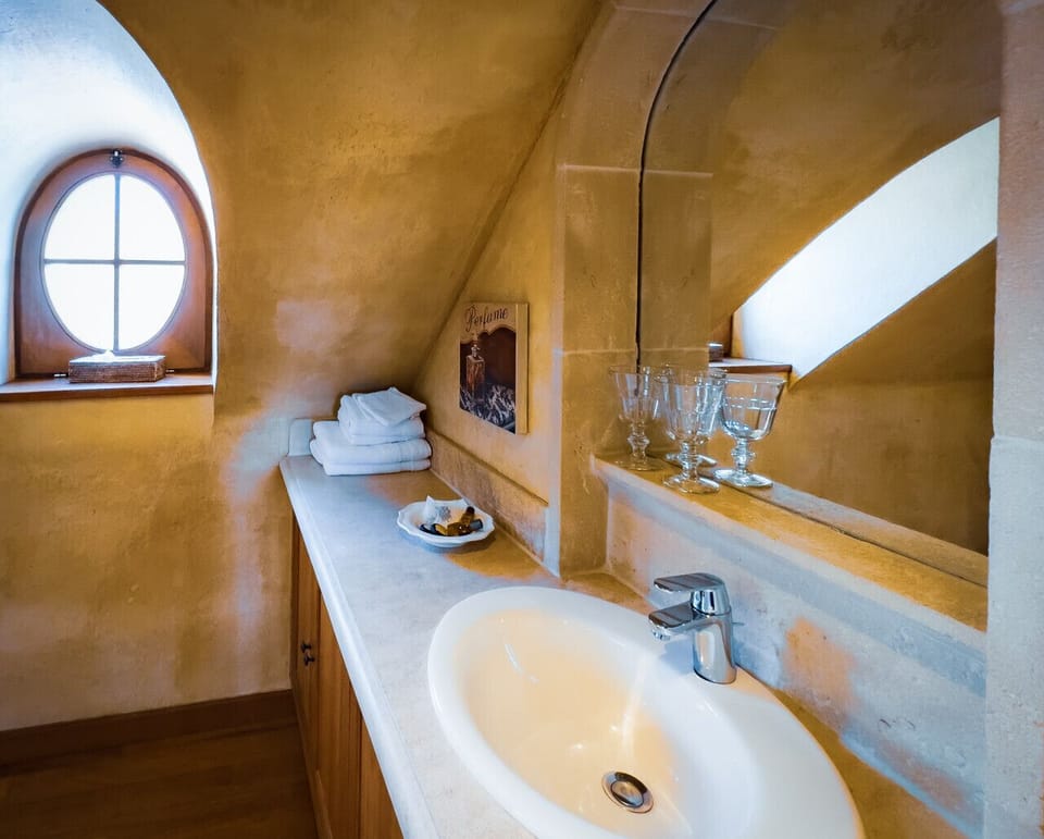 Bathroom 15