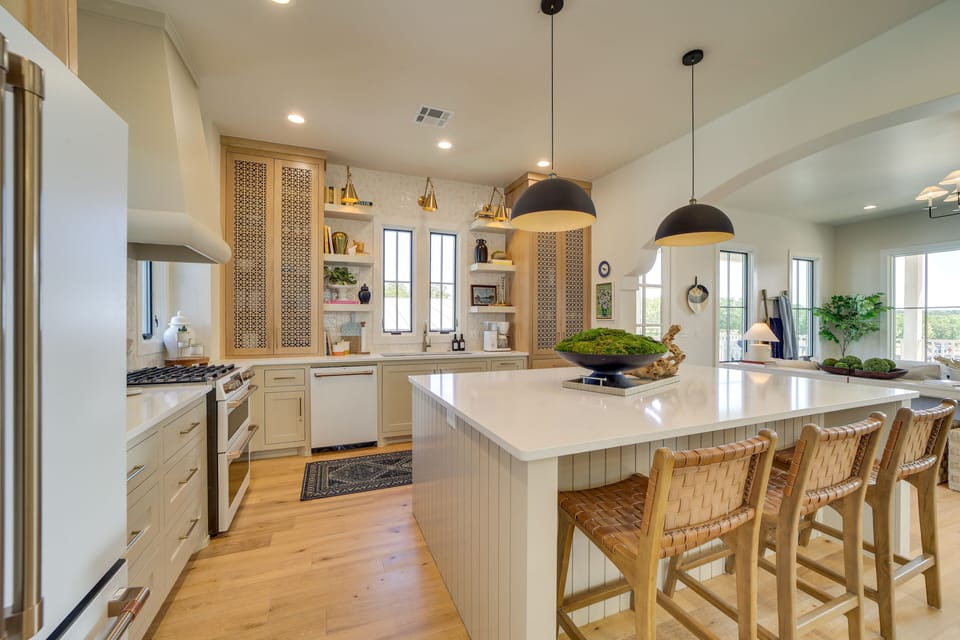 Kitchen | Slow Cooker | Toaster | Trash Bags & Paper Towels | Spices