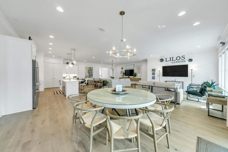 Plenty of seating at dining table and breakfast bar!
