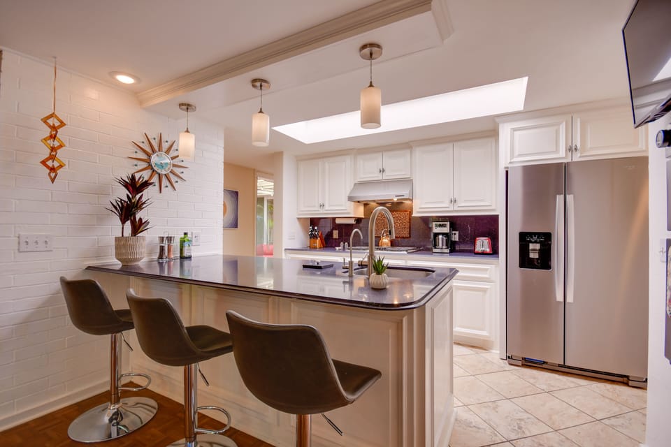 Kitchen | Mid-Century Modern Furnishings | Outdoor Entertainment Area