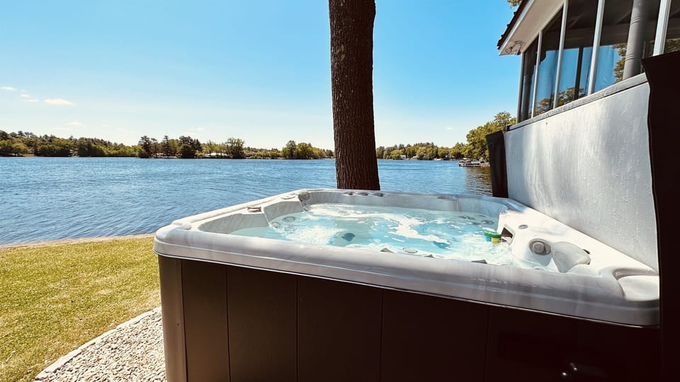 Hot Tub just feet away from the Lake!  220 Degree Views!