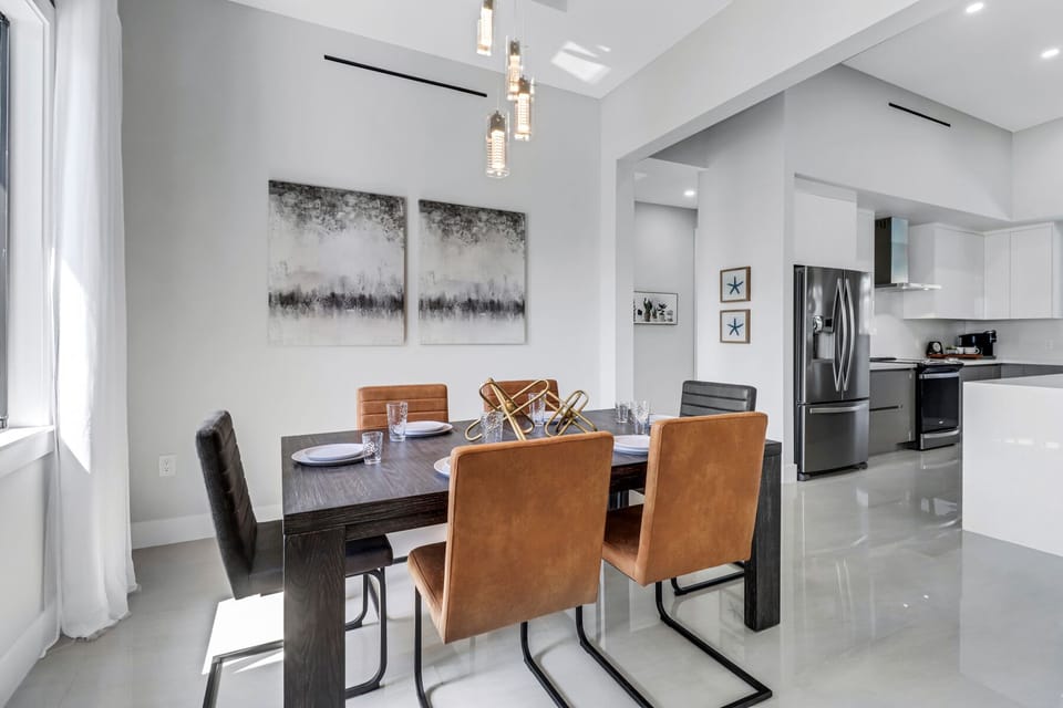 Formal Dining