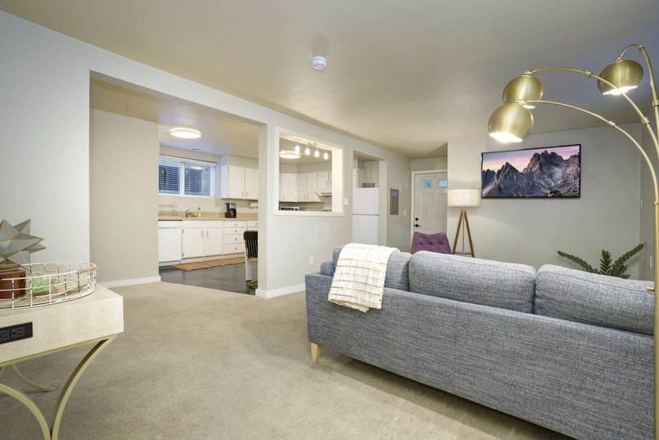 lower unit sitting room